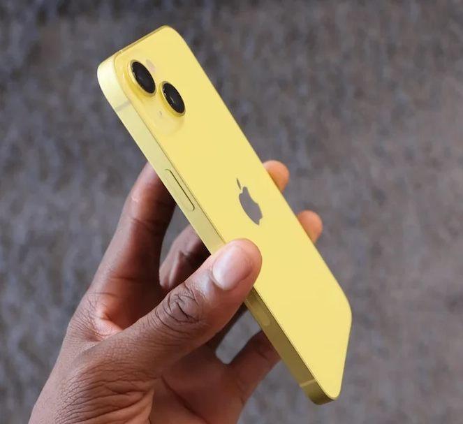 黃色 iPhone 14 甄姬曝光，究竟有多黃？與 iPhone XR 對比區別大嗎？