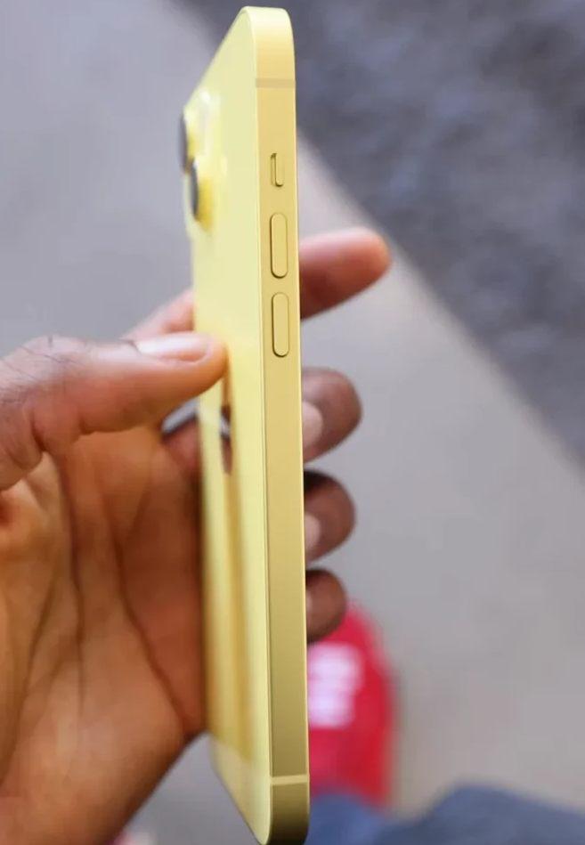 黃色 iPhone 14 甄姬曝光，究竟有多黃？與 iPhone XR 對比區別大嗎？