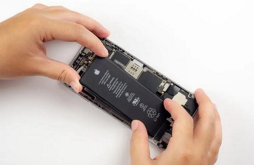 今年的 4 款 iPhone 14 系列，除了拍攝質素提升外，電池的續航也是重點。這里為大家比較 4 款 iPhone 14 系列及 iPhone 13 系列的電池可用時間。 iPhone 14 續航能力全線提升 根據官方數據，今年的 iPhone 14 系列全線電池可用時間也有一定增加，但只是多了 1 小時，增幅不顯著，但對提供了 Always-On Display 的 Pro 系列來說，屏幕在常亮狀態下也可保持使用時間不減少，已算很好。 iPhone 14 Pro Max 可實現 29 小時視頻播放 4款 iPhone 14 系列中，以 iPhone 14 Pro Max 的視頻播放時間最長，多達 29 小時。而新成員 iPhone 14 Plus 也不弱，達 26 小時，比 iPhone 14 的 20 小時長 6 小時。