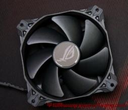 ROG STRIX XF 120信仰風扇開箱測試