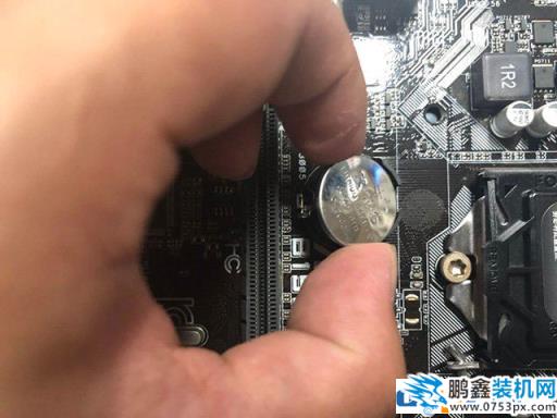 一開機電腦時間就重置怎么解決？