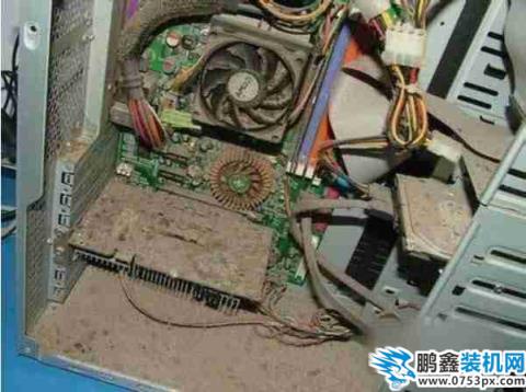 如何清理電腦灰塵