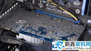 電腦風扇一轉就停不能開機該怎么解決？
