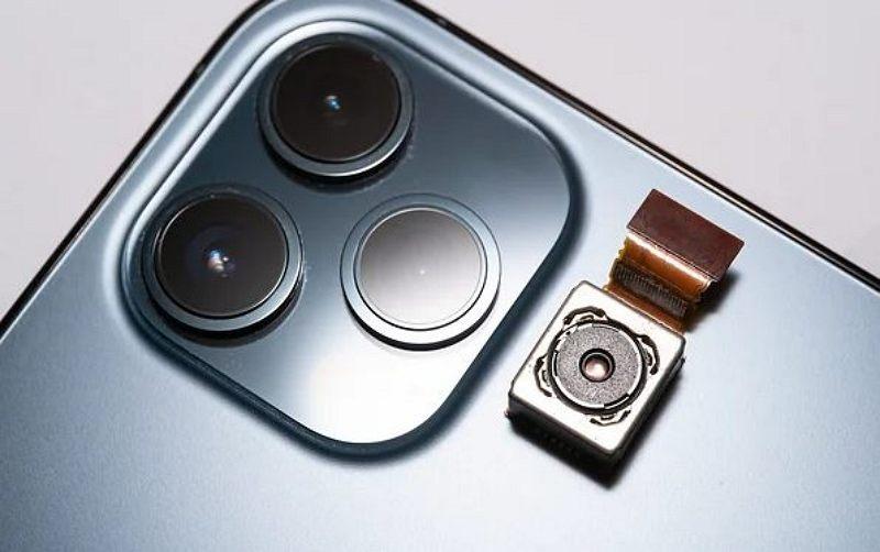 iPhone 15 Pro Max 鏡頭排列位置將改變